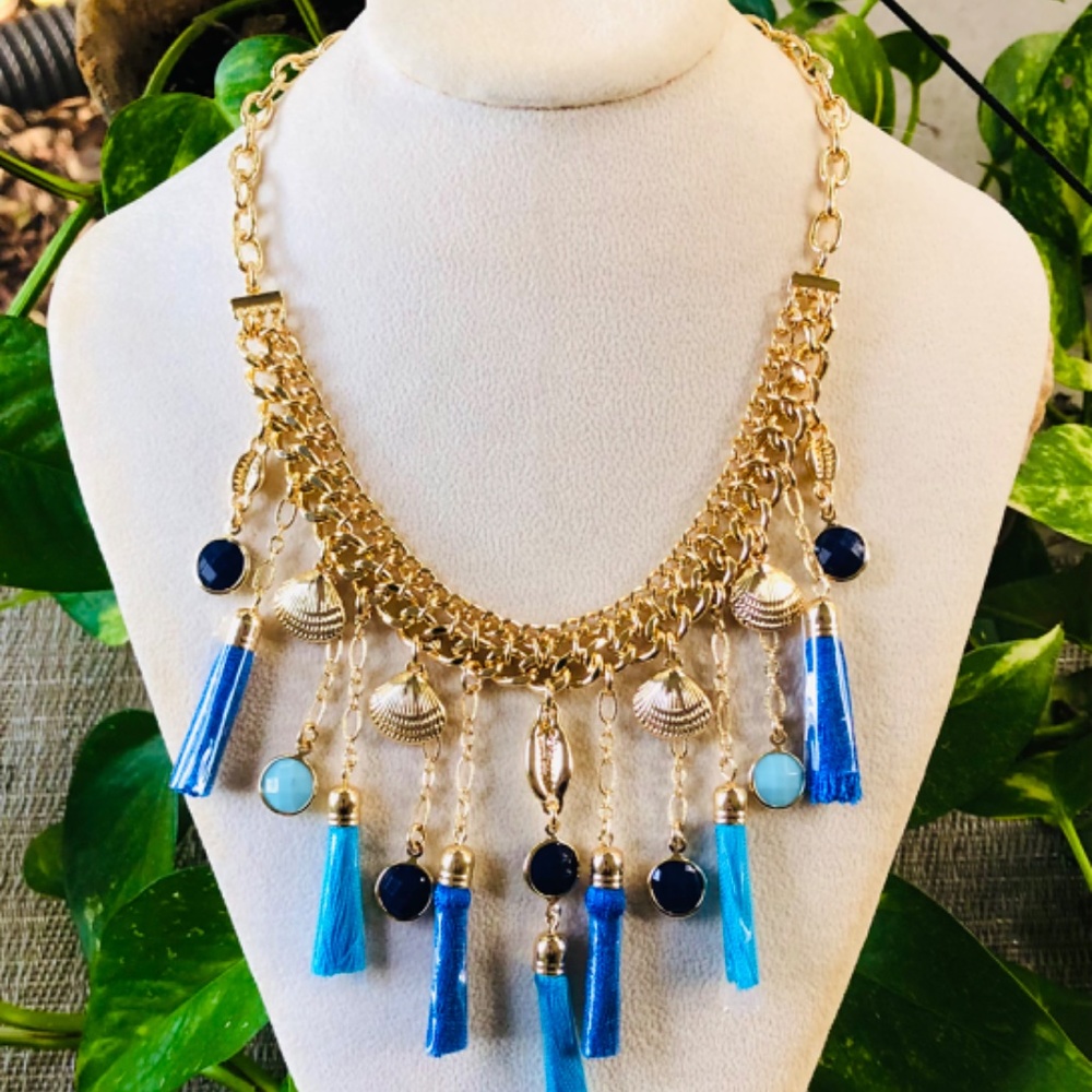 LILLY PULITZER NWT NECKLACE SEASIDE TASSEL ⭐️GOLD SHELLS/ TROPICAL CAPRI BLUE